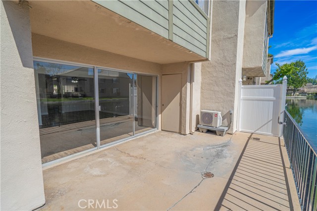 Detail Gallery Image 38 of 59 For 24430 Nicklaus Dr #L2,  Valencia,  CA 91355 - 3 Beds | 3 Baths