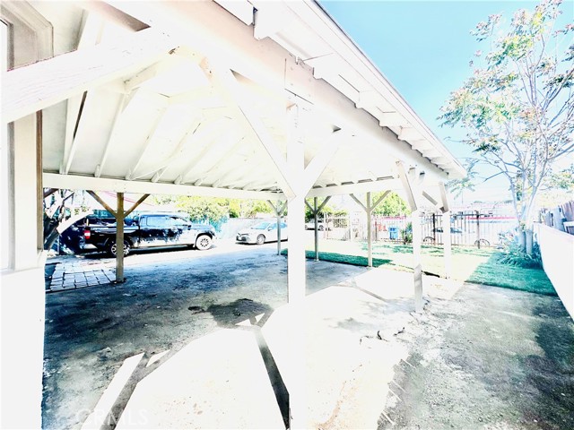13723 Pinney Street, Pacoima CA: https://media.crmls.org/medias/0512a423-4bff-4982-a48e-0700004fd8e6.jpg