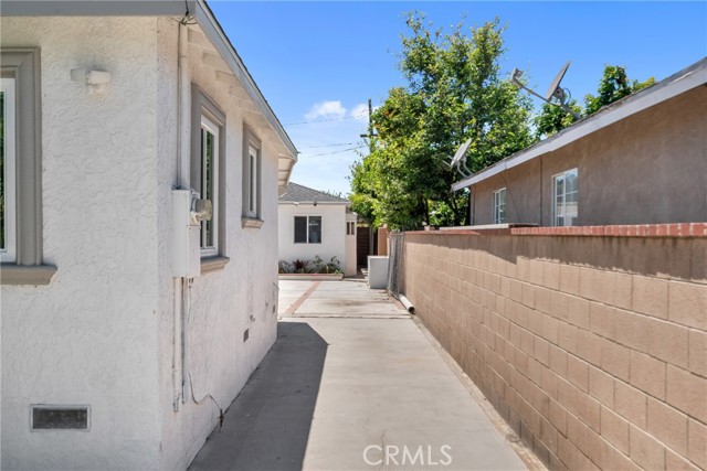314 N Jackson Street, Santa Ana CA: https://media.crmls.org/medias/0512b485-981f-44fd-a845-8cb5b50715cd.jpg