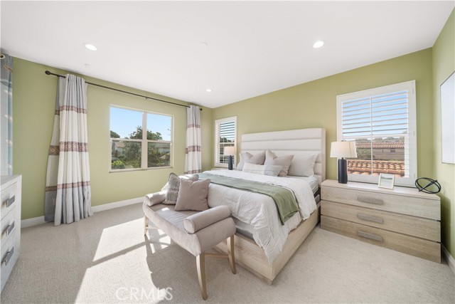 Detail Gallery Image 47 of 75 For 27 Gillman St, Irvine,  CA 92612 - 6 Beds | 6/1 Baths