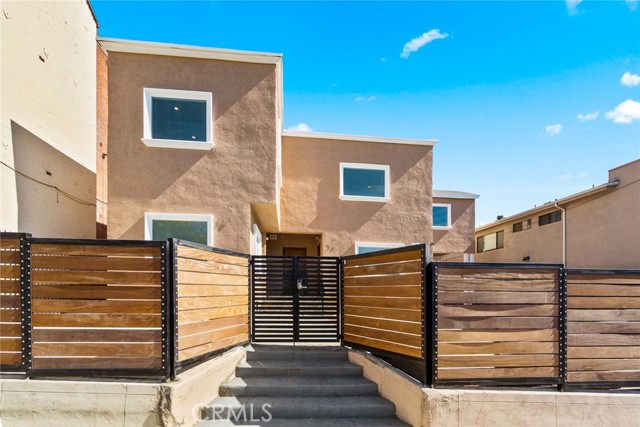 Detail Gallery Image 31 of 34 For 136 N Rampart Bld #3,  Los Angeles,  CA 90026 - 3 Beds | 2 Baths