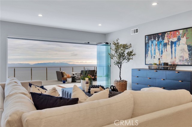 30481 Ganado, Rancho Palos Verdes, California 90275, 4 Bedrooms Bedrooms, ,3 BathroomsBathrooms,Residential,For Sale,Ganado,PV26067604
