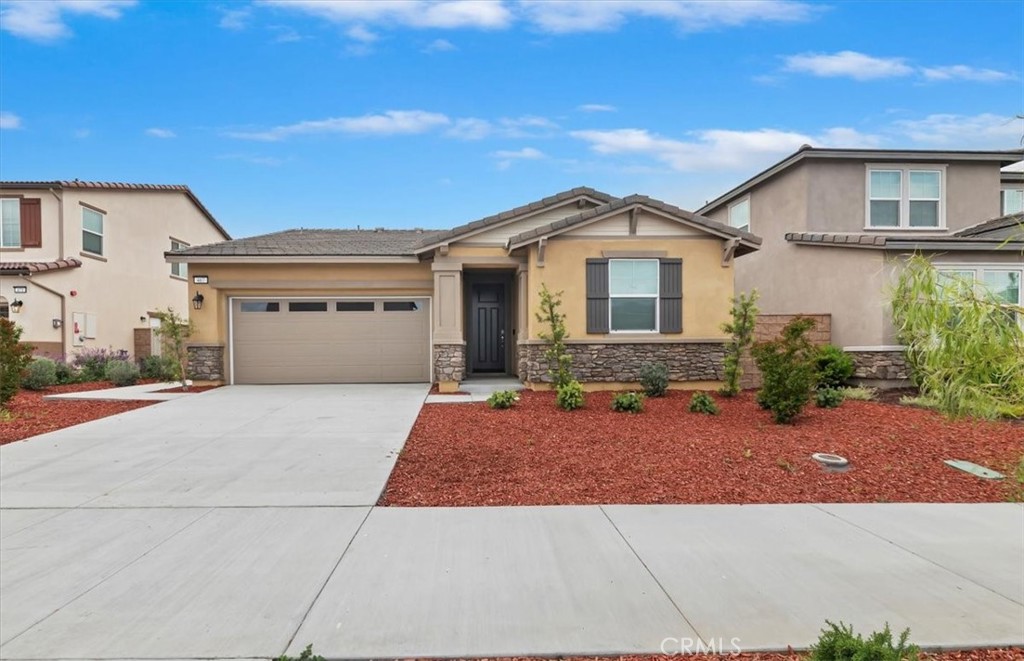 467 Daniella Way