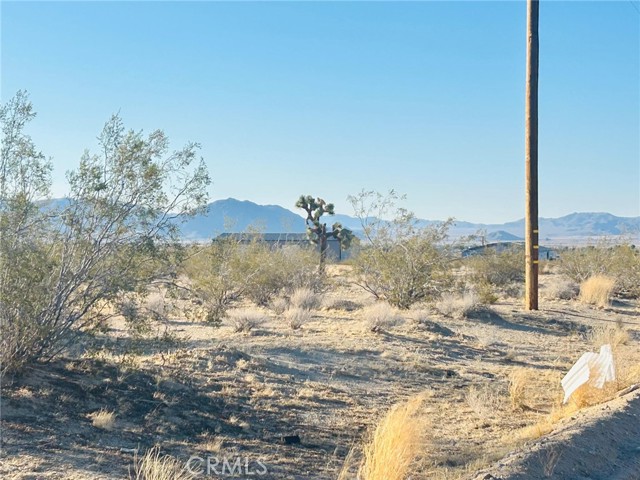 Detail Gallery Image 7 of 9 For 9 Midway Ave, Lucerne Valley,  CA 92356 - – Beds | – Baths