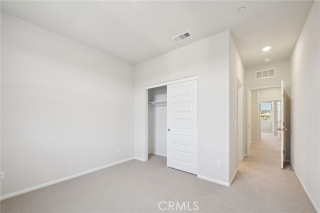 221 Aurora Lane, Pomona CA: https://media.crmls.org/medias/05150e3d-eb21-48d1-bdbf-ea2f9f2f8e77.jpg