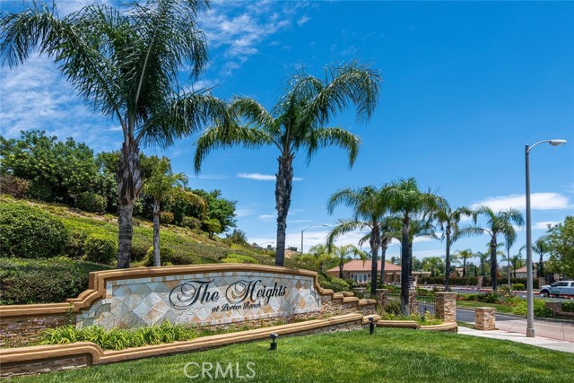 11884 Mariposa Bay Lane, Porter Ranch CA: https://media.crmls.org/medias/0516badd-a414-443c-99a3-6ae605d93ab1.jpg