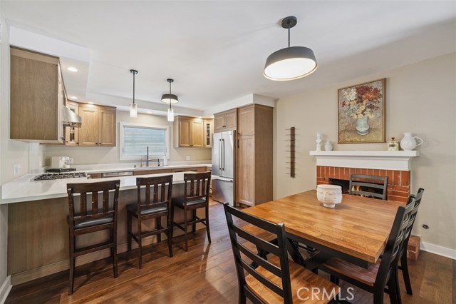 2248 E Chevy Chase Drive, Glendale CA: https://media.crmls.org/medias/05170e2c-ac66-4465-ab07-779a58b973ed.jpg