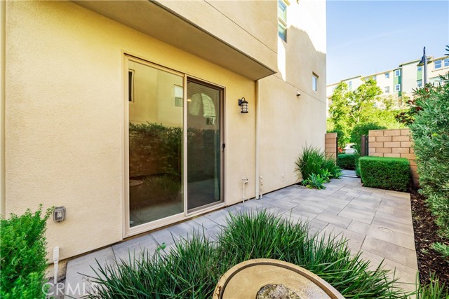 Detail Gallery Image 5 of 49 For 590 Catalonia, Lake Forest,  CA 92630 - 4 Beds | 4 Baths