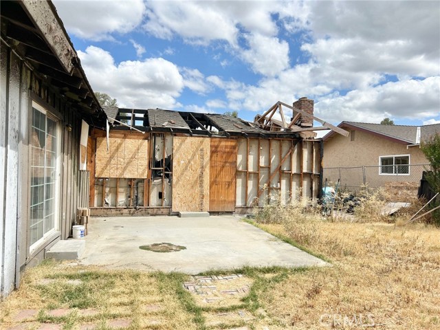 3375 De Anza Court, Merced CA: https://media.crmls.org/medias/0517c382-c627-4e46-9e82-536722987676.jpg