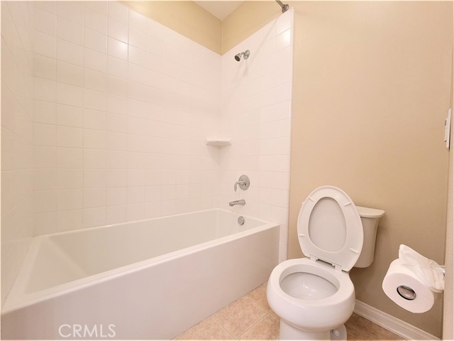 Detail Gallery Image 23 of 29 For 135 Overbrook, Irvine,  CA 92620 - 3 Beds | 2/1 Baths