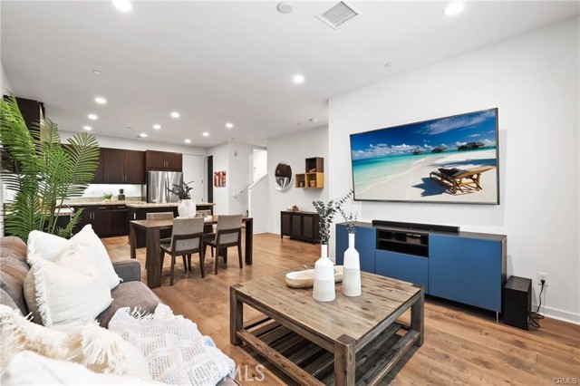 Detail Gallery Image 5 of 38 For 53 Savannah, Lake Forest,  CA 92630 - 3 Beds | 2/1 Baths