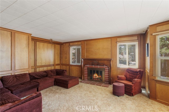 Detail Gallery Image 17 of 23 For 38992 Bayview Ln, Big Bear Lake,  CA 92315 - 4 Beds | 1/1 Baths