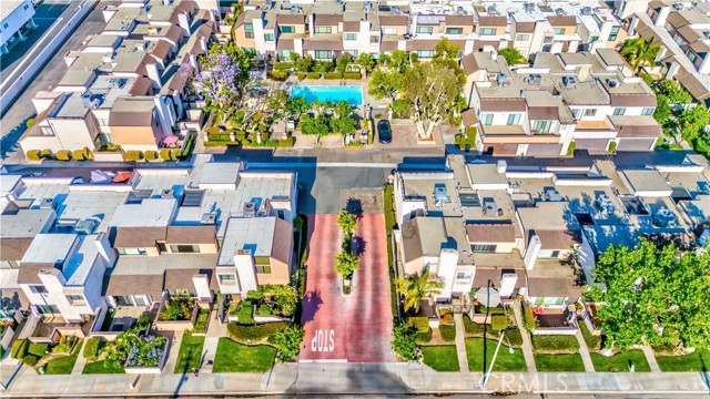 9724 Walker Court, Cypress CA: https://media.crmls.org/medias/051a8147-1198-49cb-b296-42aced362fa9.jpg
