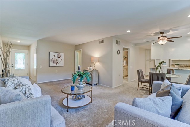5341 Bahia Blanca W, Laguna Woods CA: https://media.crmls.org/medias/051b154c-4330-4e30-9fac-6ce9dcc67bdd.jpg
