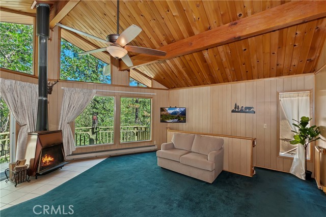 Detail Gallery Image 5 of 29 For 33094 Robin Ln, Running Springs,  CA 92382 - 2 Beds | 2 Baths