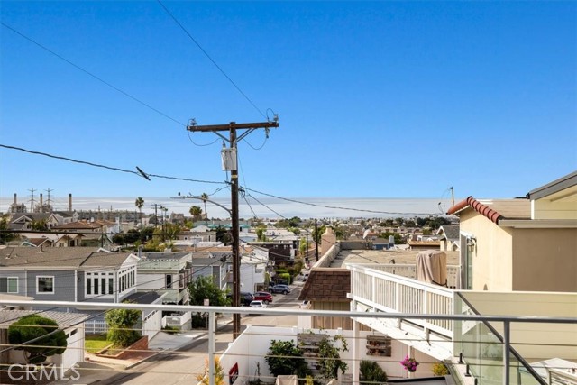 1222 2nd Street, Hermosa Beach, California 90254, 3 Bedrooms Bedrooms, ,2 BathroomsBathrooms,Residential,Sold,2nd,SB22246208