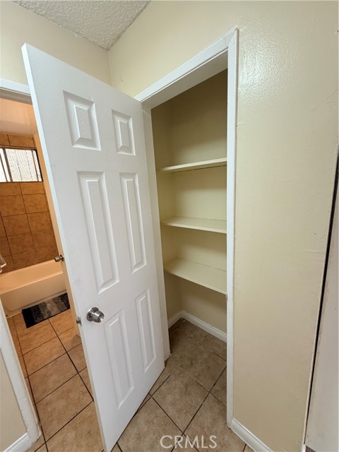 Detail Gallery Image 21 of 21 For 426 E 79th St #1,  –,  CA 90003 - 2 Beds | 1 Baths