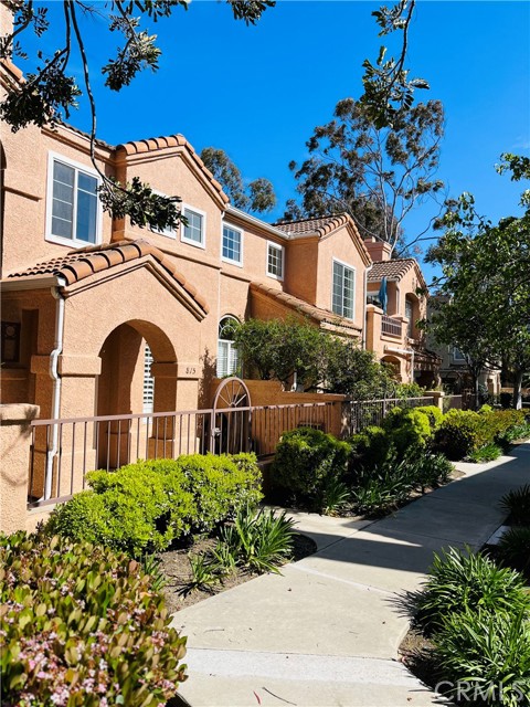 815 Kingfisher Way photo 4
