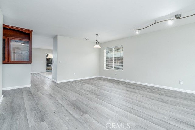 Detail Gallery Image 4 of 34 For 4680 Birchleaf, Hemet,  CA 92545 - 4 Beds | 2 Baths