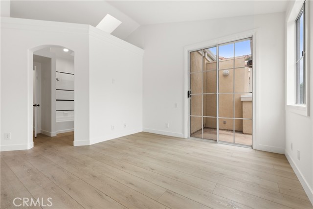 1 Overture Lane, Aliso Viejo CA: https://media.crmls.org/medias/051dbb09-6a14-418b-961a-9b60ca39d712.jpg