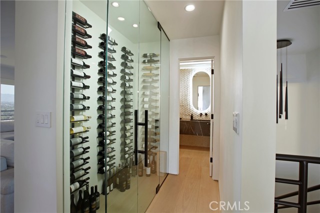 3863 Sherwood Place, Sherman Oaks CA: https://media.crmls.org/medias/051fb453-119e-4488-86cc-a000e289ad2c.jpg