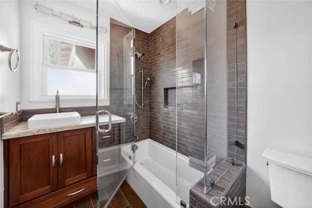 Detail Gallery Image 20 of 29 For 1641 N Catalina, Burbank,  CA 91505 - 3 Beds | 2 Baths