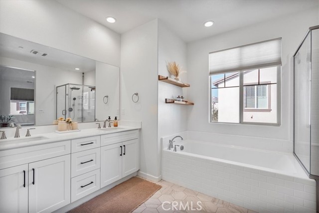 Image 15 of 25 For 16452 Globetrotter Avenue
