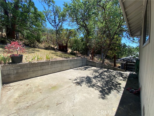 19232 N Shore Court, Hidden Valley Lake CA: https://media.crmls.org/medias/0521a97f-2265-4b6b-8b50-00d51ec7dc60.jpg