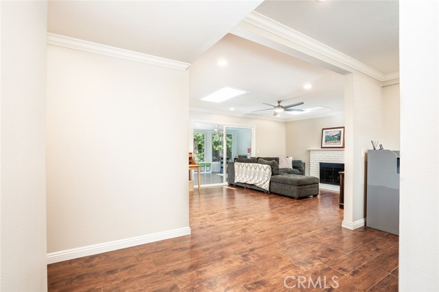 Detail Gallery Image 7 of 48 For 16381 Ace Ln, Huntington Beach,  CA 92649 - 3 Beds | 2 Baths
