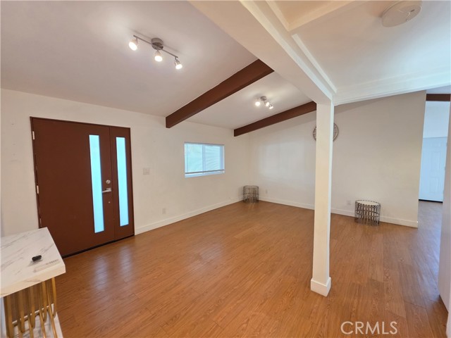 Detail Gallery Image 2 of 28 For 6423 Wilbur, Reseda,  CA 91335 - 3 Beds | 2 Baths