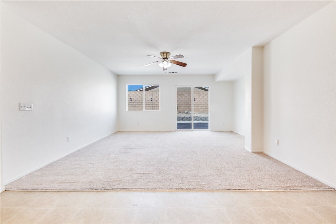 Detail Gallery Image 13 of 28 For 38133 Cima Mesa Dr, Palmdale,  CA 93552 - 3 Beds | 2 Baths