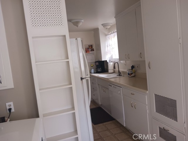 Detail Gallery Image 12 of 20 For 4326 Edgewood Pl, Riverside,  CA 92506 - 2 Beds | 1 Baths