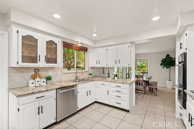 427 Canoe Cove Drive, Diamond Bar CA: https://media.crmls.org/medias/05231ac3-55a0-46e4-8822-a1b0c2b32a8b.jpg