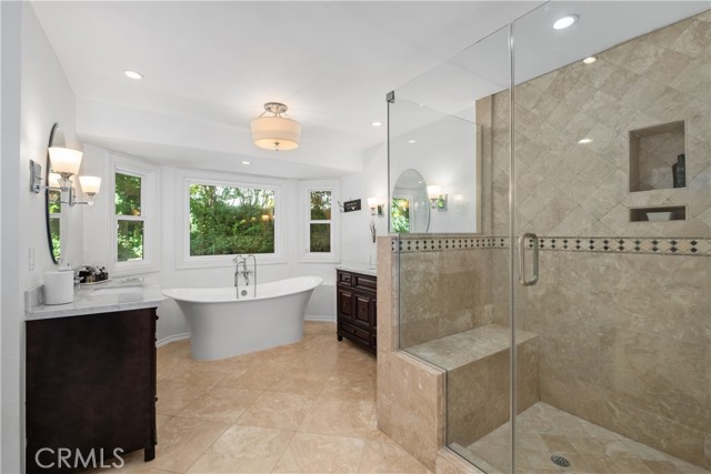 Detail Gallery Image 14 of 33 For 27422 Silver Creek Dr, San Juan Capistrano,  CA 92675 - 4 Beds | 3/1 Baths