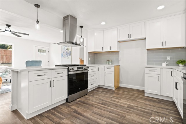Image 9 of 33 For 17624 Mackay Avenue