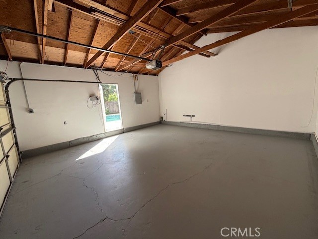 Detail Gallery Image 30 of 33 For 11256 Haskell Ave, Granada Hills,  CA 91344 - 4 Beds | 3 Baths