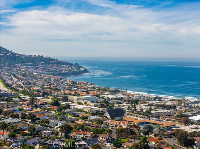 Detail Gallery Image 39 of 42 For 6146 Pacific Coast, Redondo Beach,  CA 90505 - 2 Beds | 3 Baths