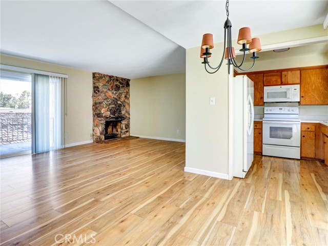 22627 Nadine Circle, Torrance CA: https://media.crmls.org/medias/0524e55b-fdb0-4485-a31a-c87796ba766f.jpg