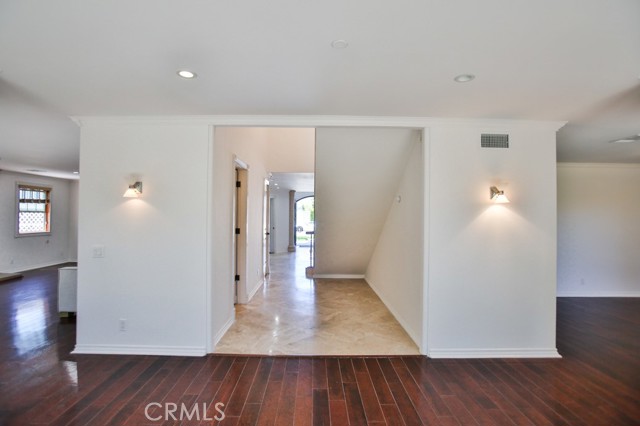 16802 Kamalii Drive, Huntington Beach CA: https://media.crmls.org/medias/052520e3-5ee6-434a-85e0-7d8ae5ff66ee.jpg