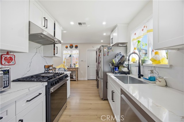 Detail Gallery Image 10 of 33 For 15625 Loukelton, La Puente,  CA 91744 - 4 Beds | 2 Baths