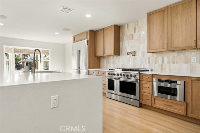 Detail Gallery Image 14 of 48 For 3502 Monogram, Long Beach,  CA 90808 - 5 Beds | 3 Baths