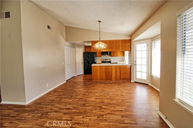 Detail Gallery Image 3 of 13 For 25710 Sunrise Way, Loma Linda,  CA 92354 - 2 Beds | 2 Baths