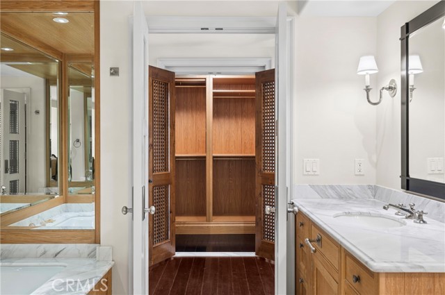 Detail Gallery Image 25 of 31 For 1030 Bayside Cove #702,  Newport Beach,  CA 92660 - 2 Beds | 2 Baths