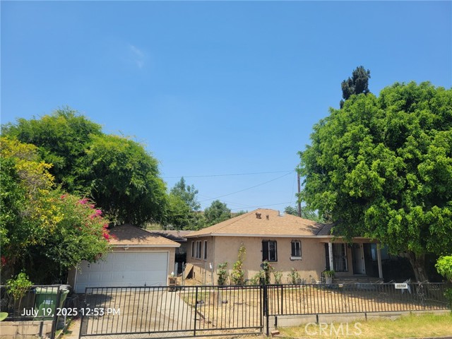 10704 Balfour Street, Whittier CA: https://media.crmls.org/medias/05268629-713d-4833-9827-1b132ae8f8e6.jpg