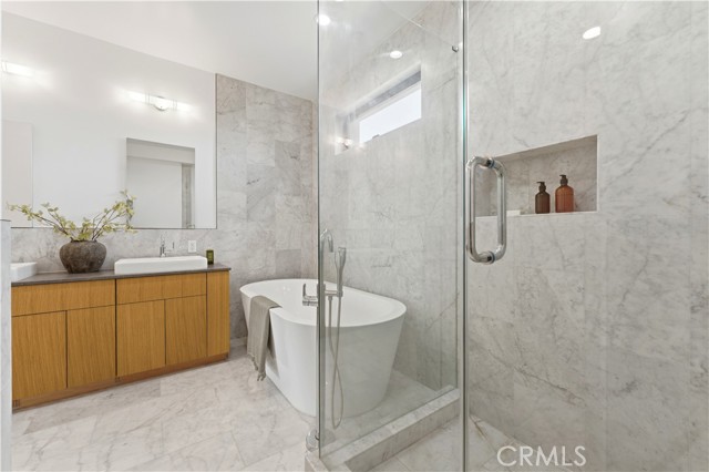 11702 Charnock Road photo 13