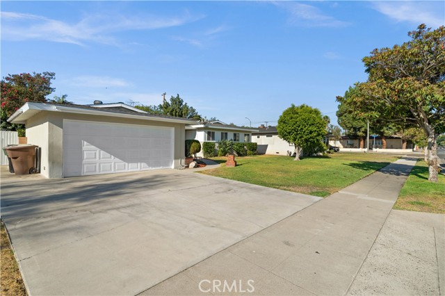 Image 3 for 2425 W Orange Ave, Anaheim, CA 92804