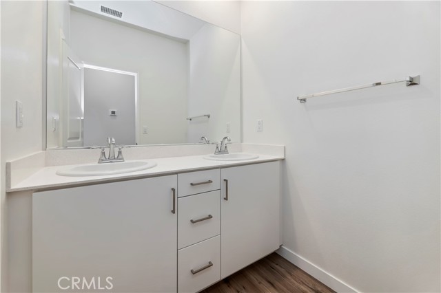 5680 Kate Way, Fontana CA: https://media.crmls.org/medias/05286e1a-10cd-45e0-bb24-fa769a3afd30.jpg