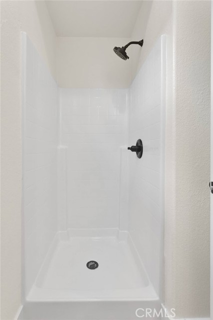 Detail Gallery Image 17 of 42 For 14499 Honeyhill St, Victorville,  CA 92394 - 4 Beds | 3 Baths
