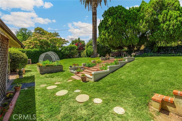 1210 W Marshall Boulevard, San Bernardino CA: https://media.crmls.org/medias/0528bc1e-cd50-48fe-88a0-d3d5b565c0b9.jpg