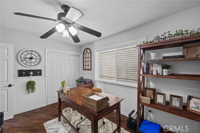19151 Diplomat Avenue, Corona CA: https://media.crmls.org/medias/0528c386-e440-42a0-8406-65a815980163.jpg
